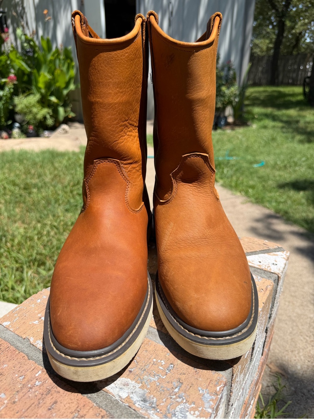 Hawx Men's 10.5 D Pull-On Barnyard Leather Work Boots Boot Barn Brand W/soft toe